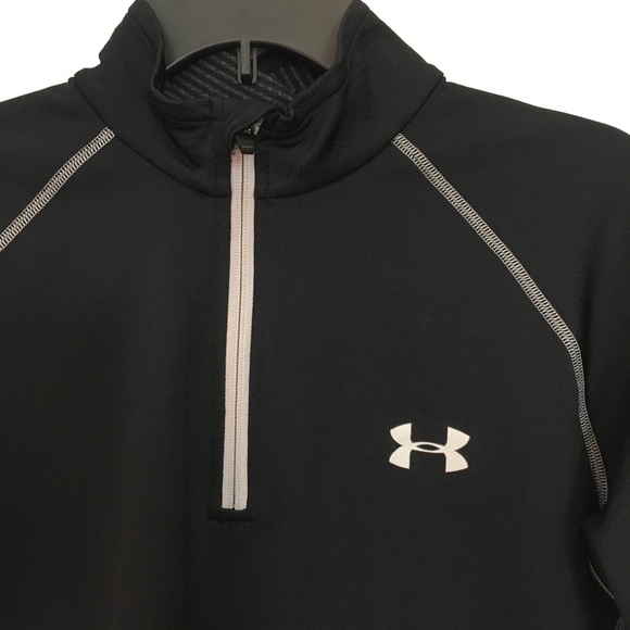 Women’s Medium Cold Gear Top - Picture 4 of 4